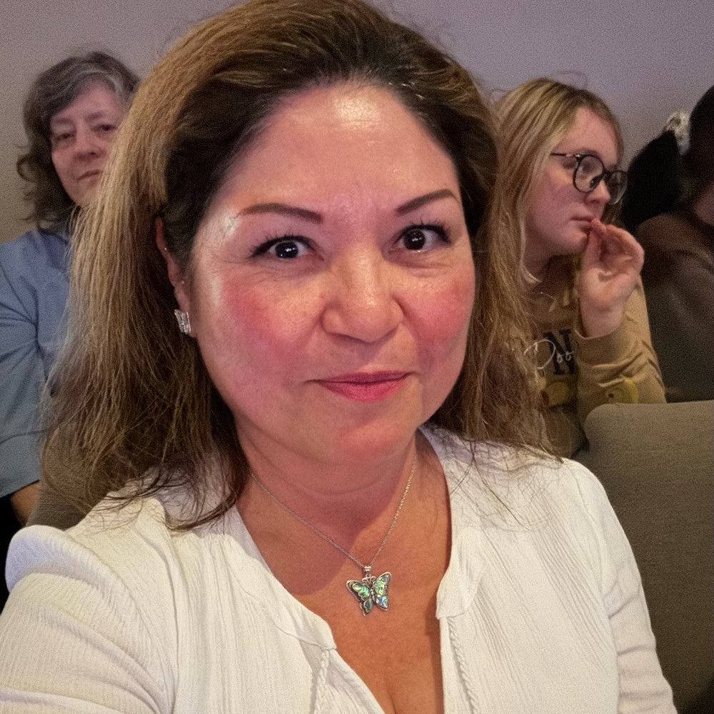 Meet your Posher, Alma